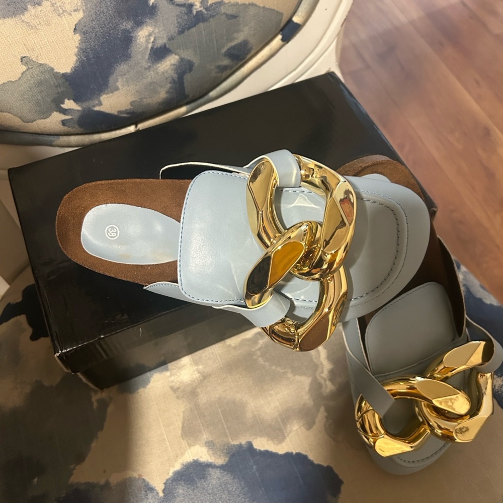 “What’s Ur Price”? Baby Blue & Gold Elegant Women's Slip-On Shoes 💛 - Picture 3 of 6